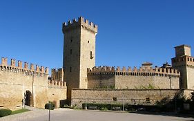 Hotel Castello Di Vigoleno